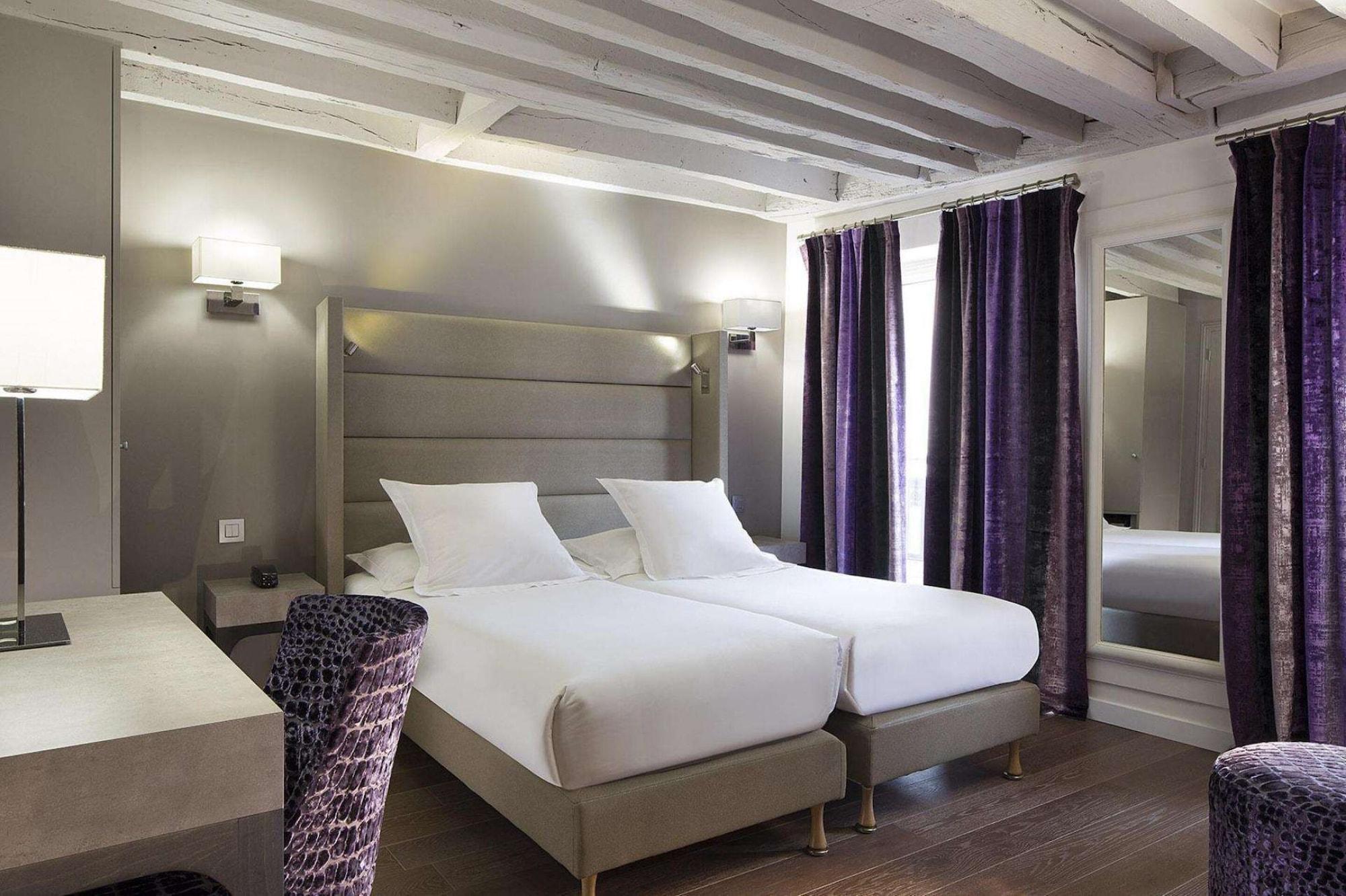 Jacques De Molay Hotel 3*