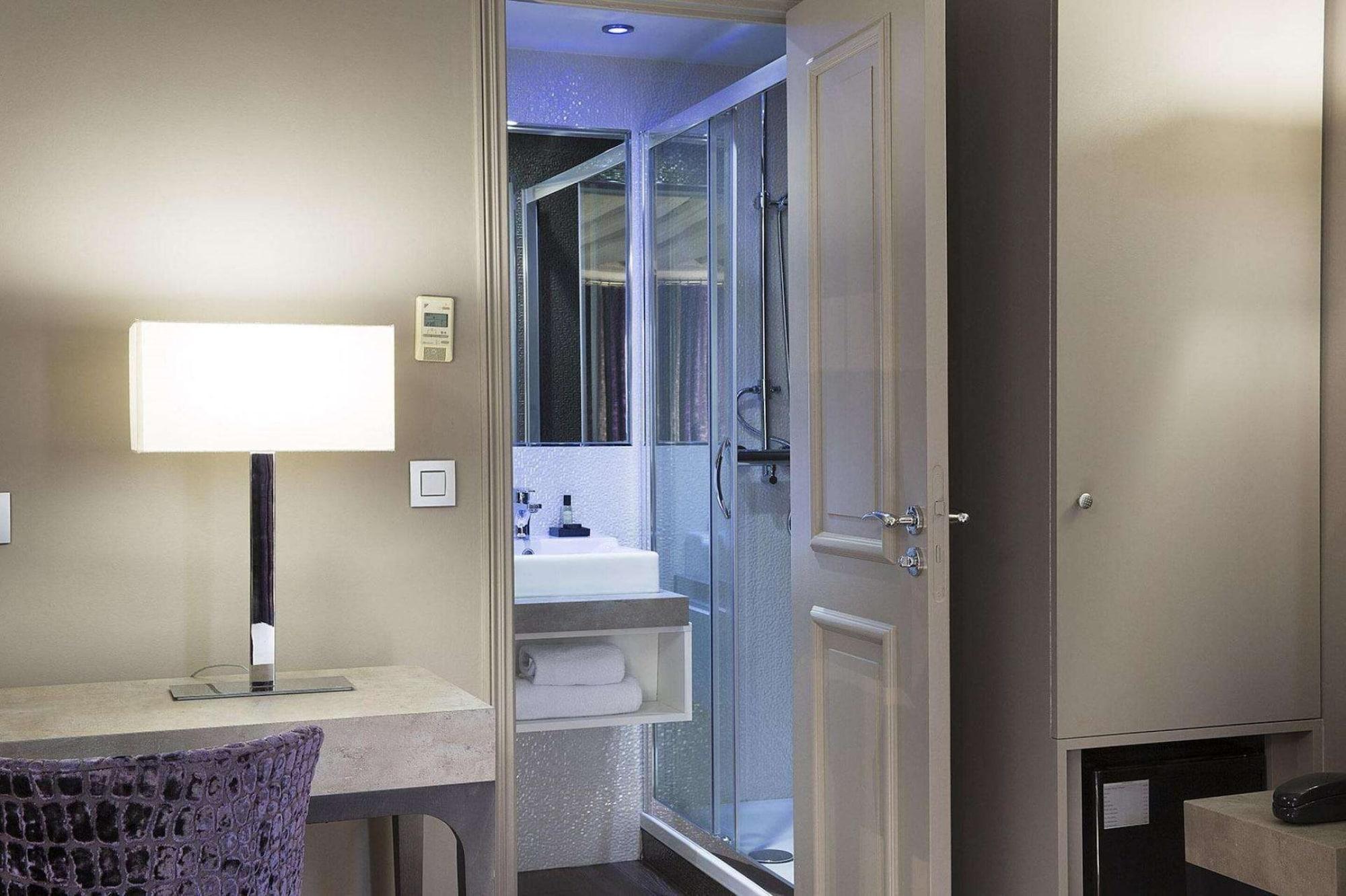 Hotel Jacques De Molay 3*
